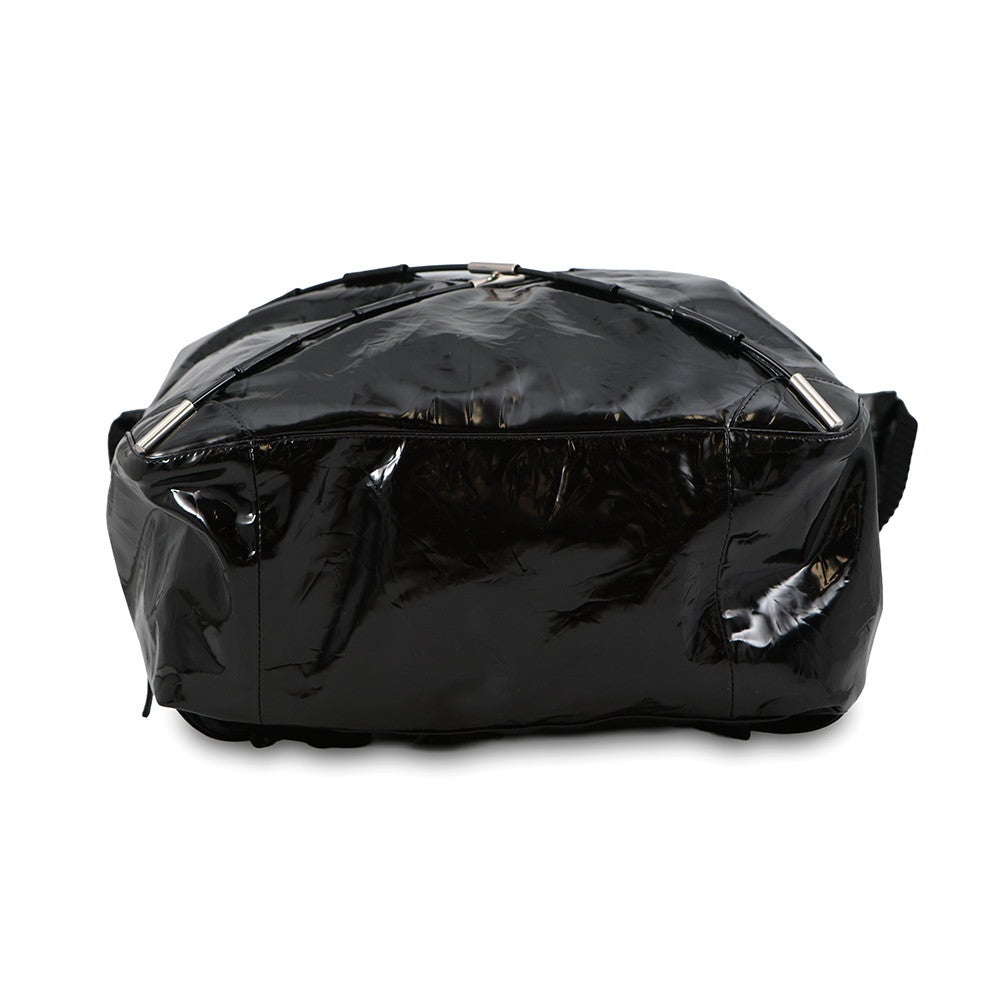 BOTTEGA VENETA ボッテガヴェネタ　バックパック　鏡付き　ブラック ボッテガヴェネタ リュック テント バックパック パテント 691386