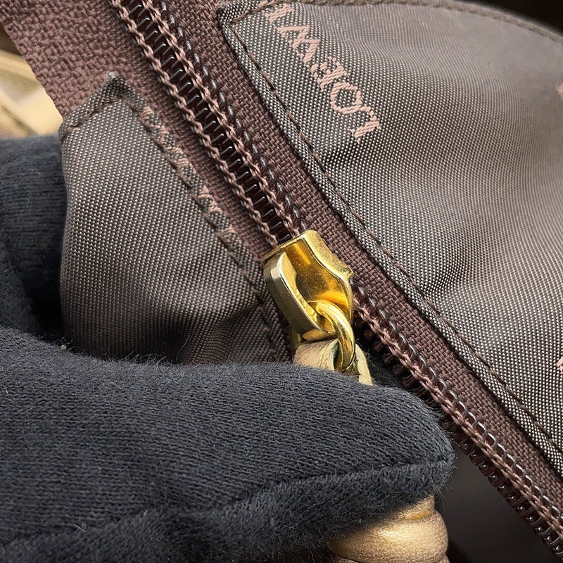 ロエベ ハンドバッグ ナッパアイレ アナグラム レザー LOEWE