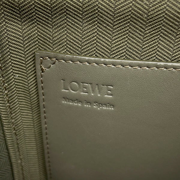 ロエベ ショルダーバッグ バーティカル クロスボディポケット アナグラム レザー C565S59X01 LOEWE メンズ
