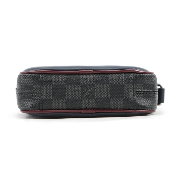 ルイヴィトン ショルダーバッグ ダミエ・グラフィット エピ ダヌーブ・スリム M55100 LOUIS VUITTON 黒 ブラック