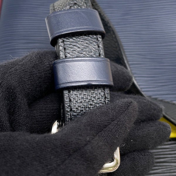 ルイヴィトン ショルダーバッグ ダミエ・グラフィット エピ ダヌーブ・スリム M55100 LOUIS VUITTON 黒 ブラック