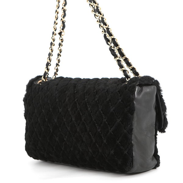 シャネル チェーンショルダーバッグ ココマーク マトラッセ ラパン CHANEL バッグ 黒