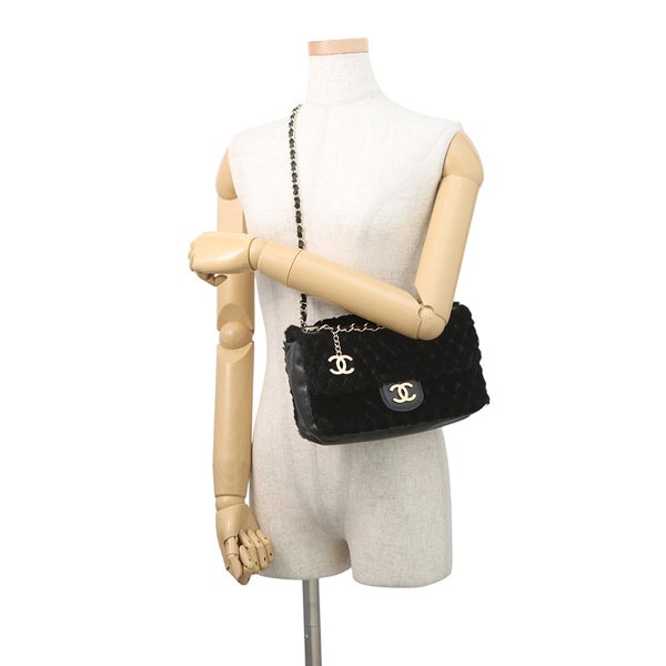 シャネル チェーンショルダーバッグ ココマーク マトラッセ ラパン CHANEL バッグ 黒