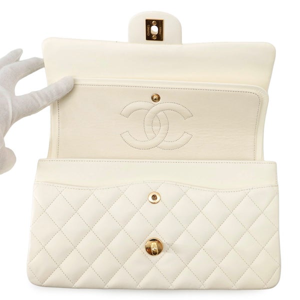 シャネル チェーンショルダーバッグ マトラッセ25 ココマーク ラムスキン ダブルチェーン A01112 CHANEL 白