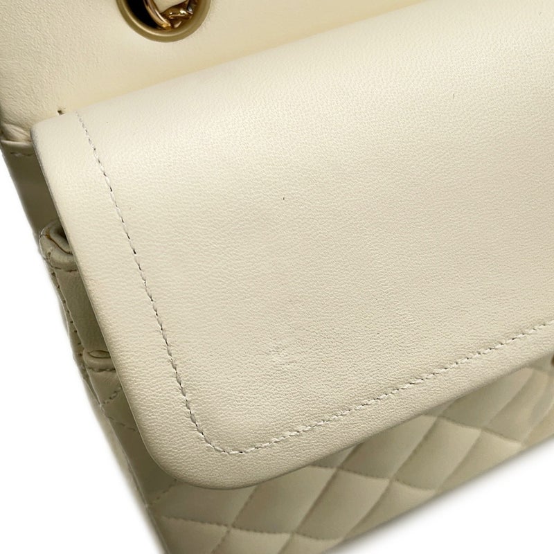 シャネル チェーンショルダーバッグ マトラッセ25 ココマーク ラムスキン ダブルチェーン A01112 CHANEL 白