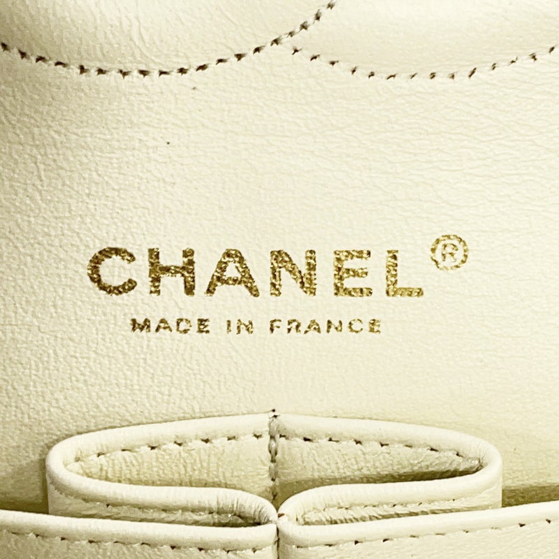 シャネル チェーンショルダーバッグ マトラッセ25 ココマーク ラムスキン ダブルチェーン A01112 CHANEL 白