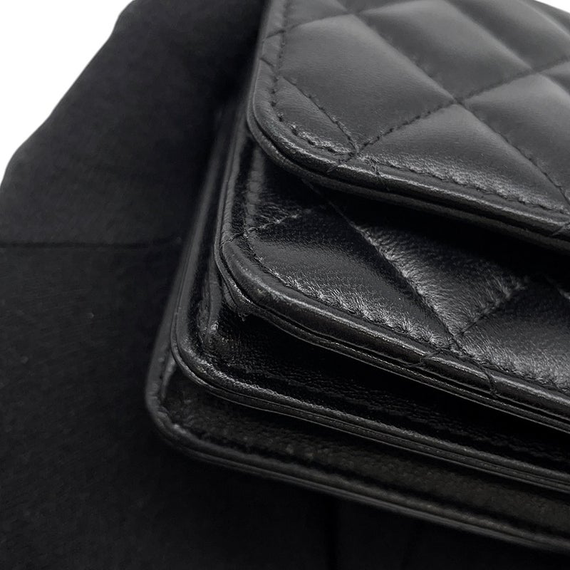 シャネル チェーンウォレット マトラッセ カメリアリボンラムスキン AP1649 CHANEL 財布 黒