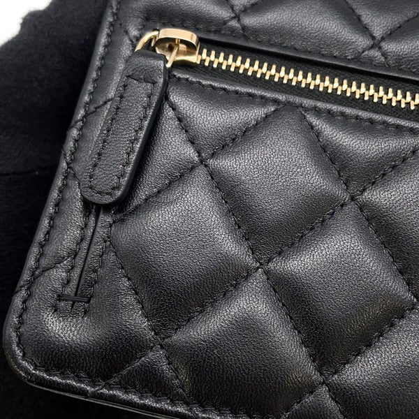 シャネル チェーンウォレット マトラッセ カメリアリボンラムスキン AP1649 CHANEL 財布 黒