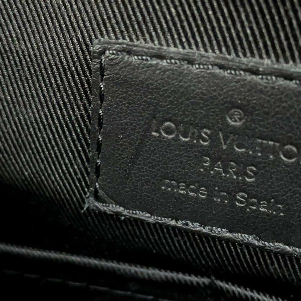 ルイヴィトン ショルダーバッグ テイクオフ・メッセンジャー グレインレザー M57080 LOUIS VUITTON ブラック 黒