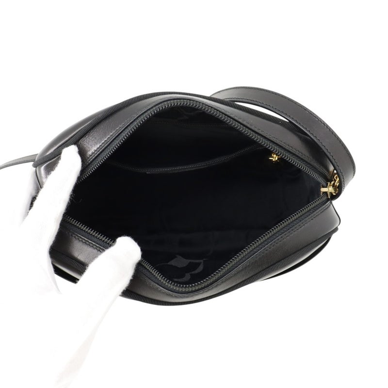 サルヴァトーレ・フェラガモ ショルダーバッグ ヴァラ A214183 Ferragamo バッグ 黒