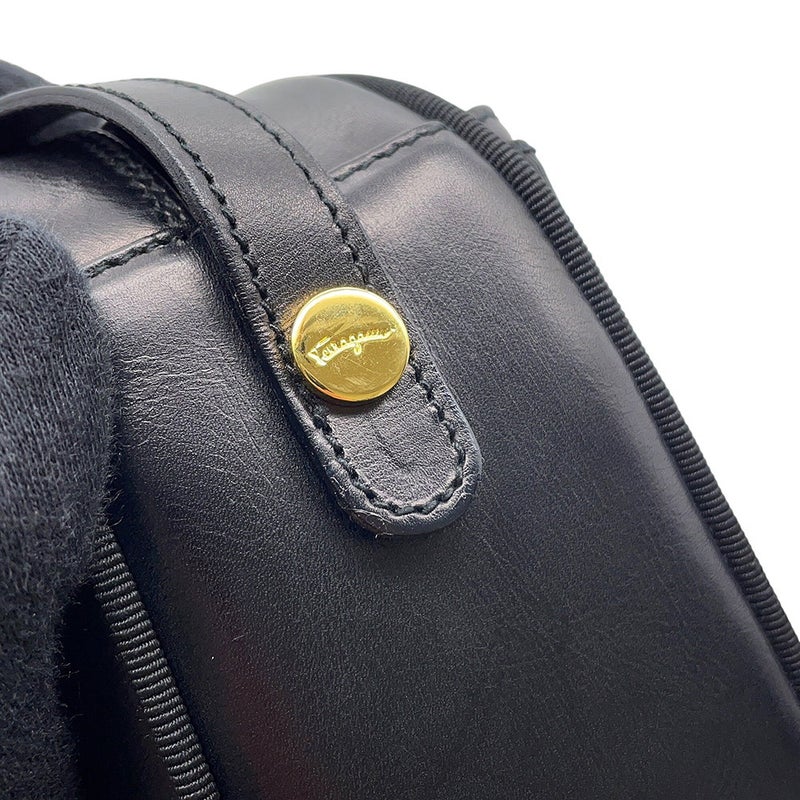 サルヴァトーレ・フェラガモ ショルダーバッグ ヴァラ A214183 Ferragamo バッグ 黒