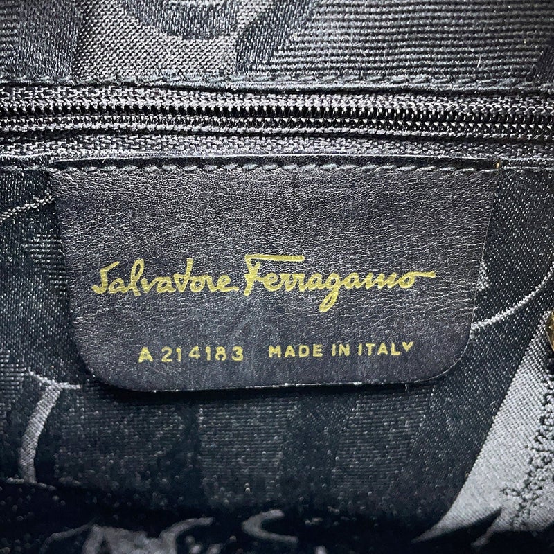 サルヴァトーレ・フェラガモ ショルダーバッグ ヴァラ A214183 Ferragamo バッグ 黒