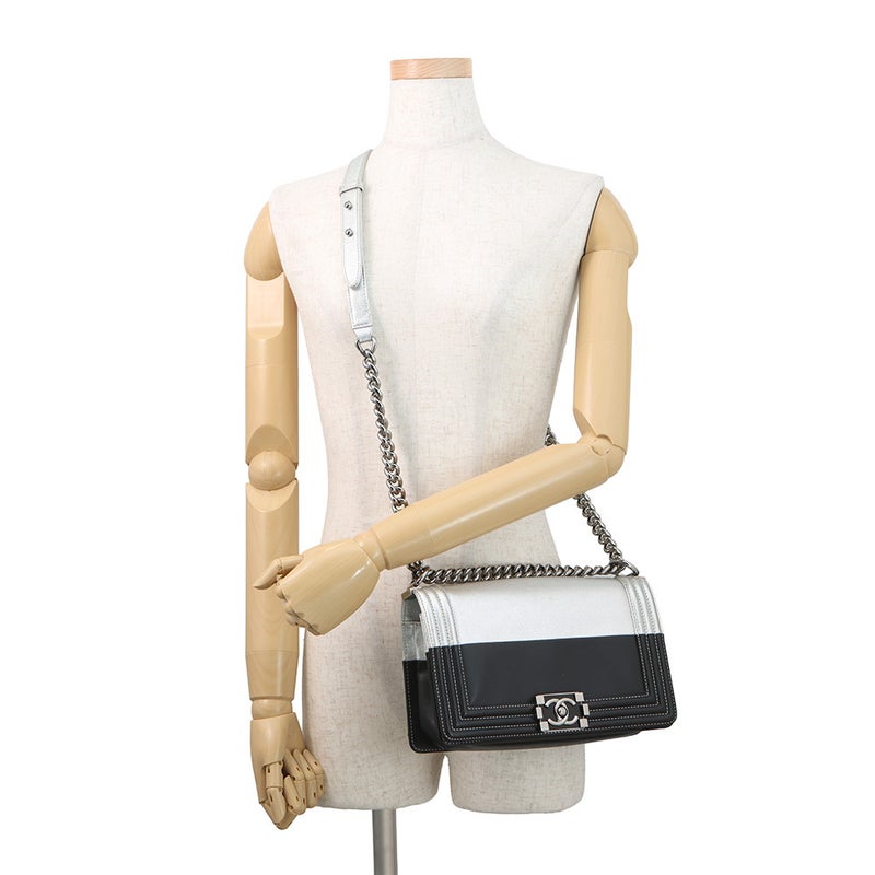 シャネル チェーンショルダーバッグ ボーイシャネル25 ココマーク バイカラー レザー A67086 CHANEL バッグ 黒