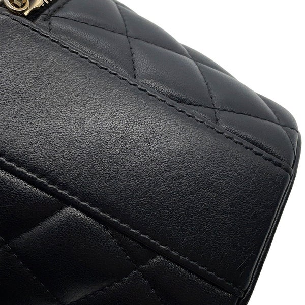 シャネル チェーンショルダーバッグ ココマーク マトラッセ バニティ トップハンドル ラムスキン CHANEL 黒