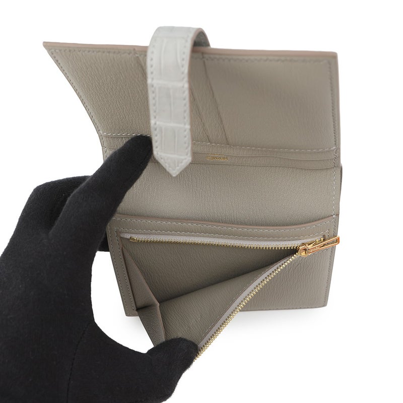 エルメス 二つ折り財布 ベアンコンパクト グリスペール/ゴールド金具 アリゲーターマット K刻印 財布