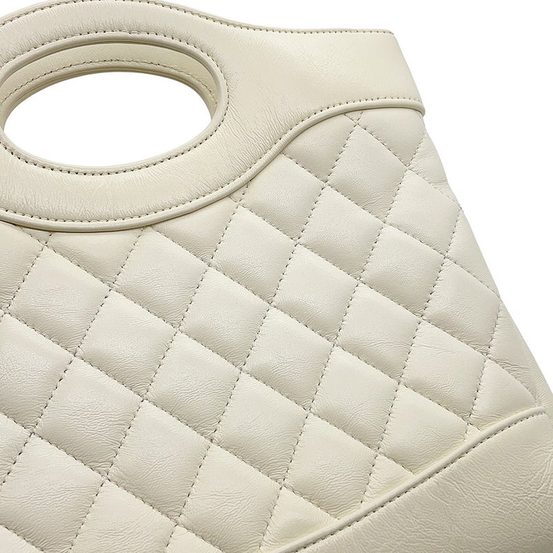 シャネル チェーンショルダーバッグ マトラッセ スモールショッピングバッグ シャイニーカーフスキン AS4133 CHANEL 白
