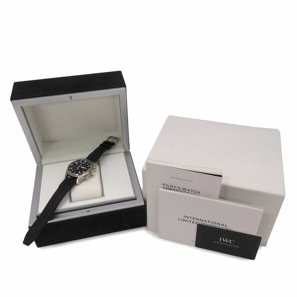 IWC パイロットウォッチ クロノグラフ デイデイト IW377709 腕時計 インターナショナルウォッチカンパニー 黒文字盤