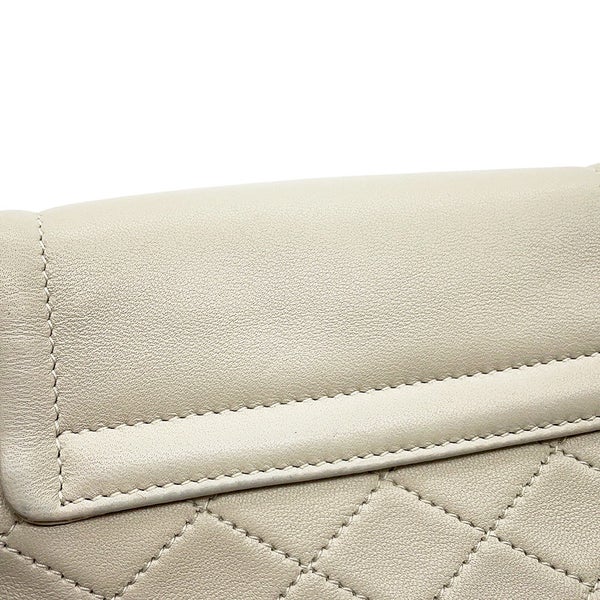 サンローランパリ チェーンショルダーバッグ ミニ ノリータ YSL 672738 SAINT LAURENT PARIS バッグ 白