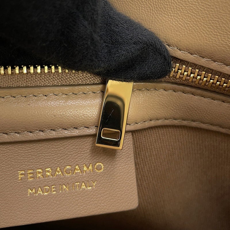 サルヴァトーレ・フェラガモ ハンドバッグ ビーチ スモール キャンバス 214988 Ferragamo トートバッグ