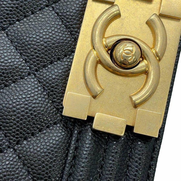シャネル チェーンショルダーバッグ ココマーク ボーイシャネル キャビアスキン A67086 CHANEL 斜めがけ BOY CHANEL 黒