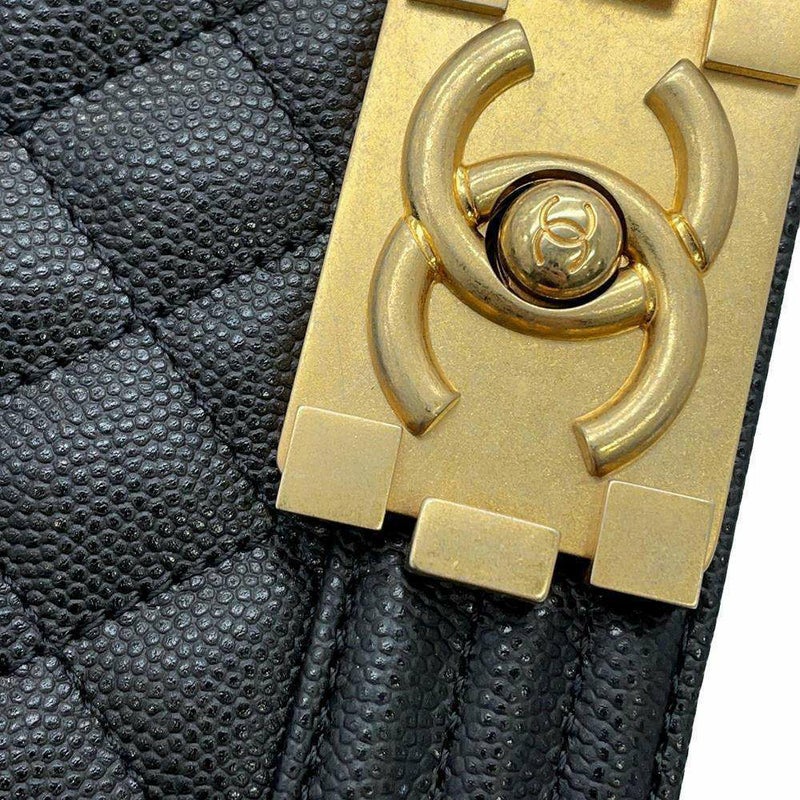 シャネル チェーンショルダーバッグ ココマーク ボーイシャネル キャビアスキン A67086 CHANEL 斜めがけ BOY CHANEL 黒