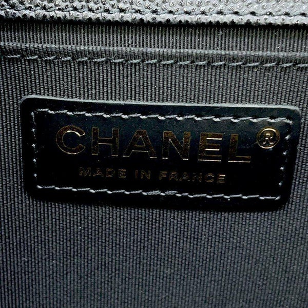シャネル チェーンショルダーバッグ ココマーク ボーイシャネル キャビアスキン A67086 CHANEL 斜めがけ BOY CHANEL 黒