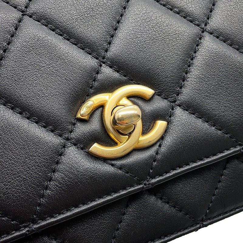 シャネル チェーンショルダーバッグ マトラッセ ココマーク ラムスキン CHANEL バッグ ミニバッグ 黒