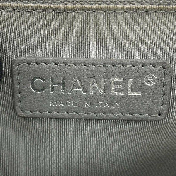 シャネル チェーンショルダーバッグ ボーイシャネル ラージ マトラッセ ココマーク ラムスキン A92193 CHANEL 黒