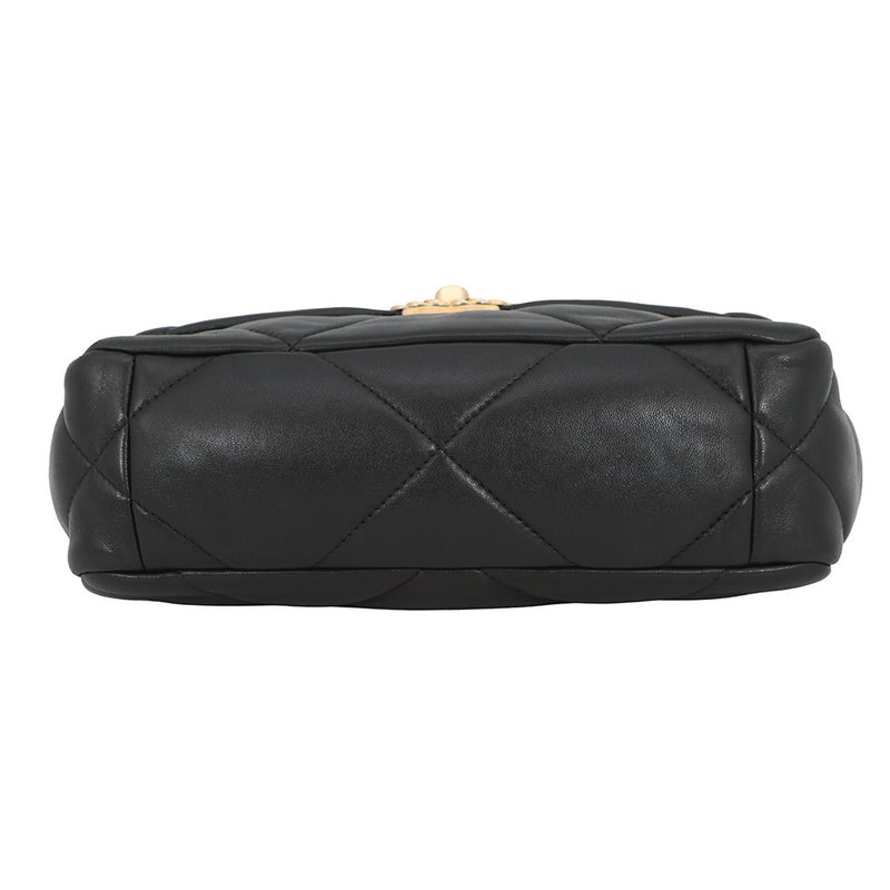 シャネル チェーンショルダーバッグ CHANEL19 ココマーク シャイニーラムスキン AS1160 CHANEL 黒