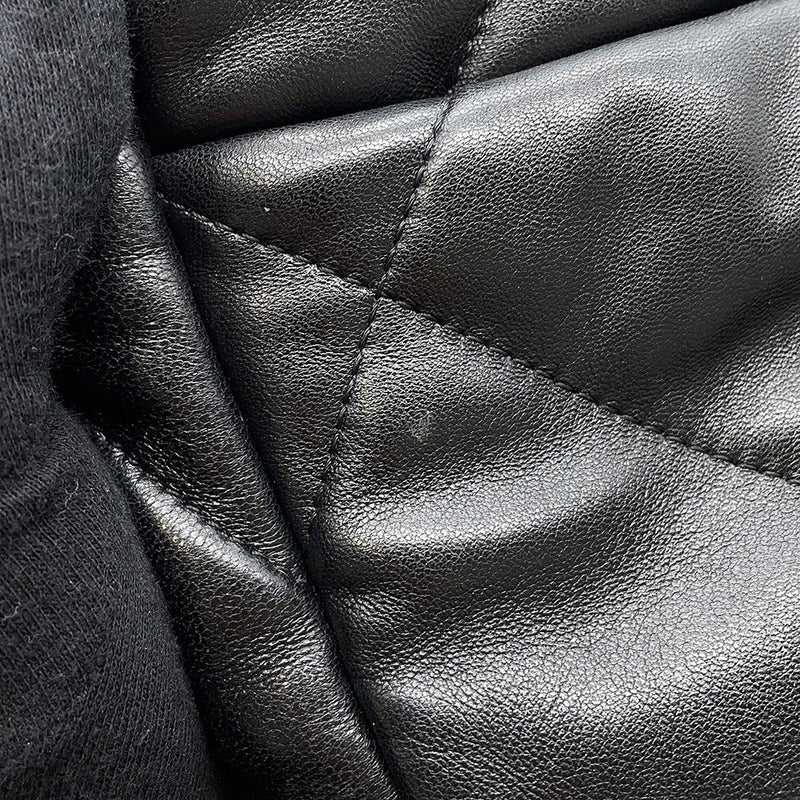 シャネル チェーンショルダーバッグ CHANEL19 ココマーク シャイニーラムスキン AS1160 CHANEL 黒