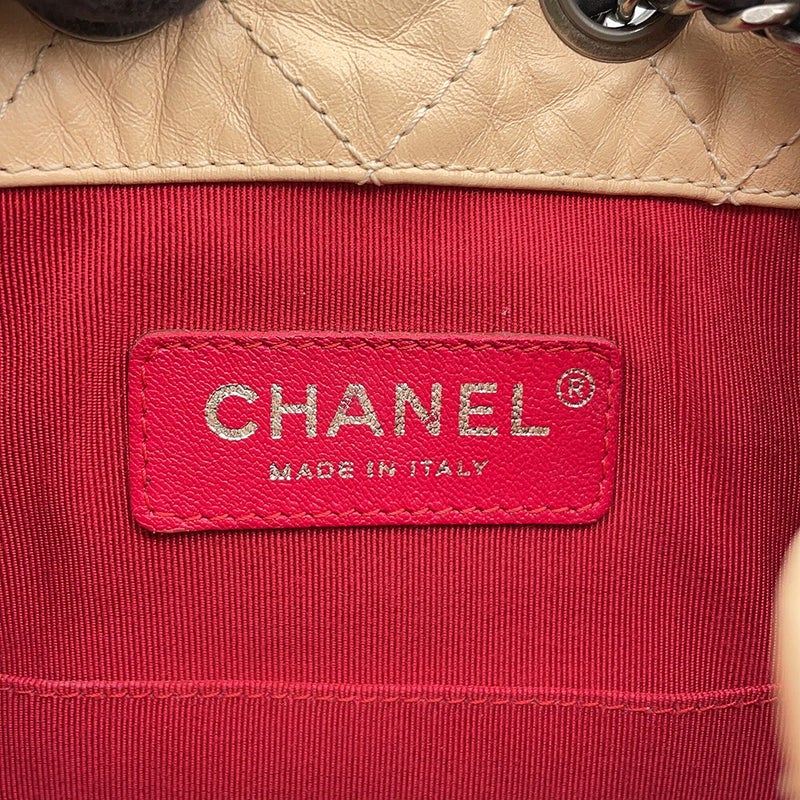 シャネル リュック ガブリエル ドゥ シャネル スモール ココマーク マトラッセ エイジドカーフスキン A94485 CHANEL 黒