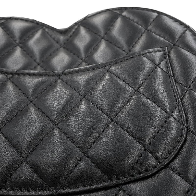 シャネル チェーンショルダーバッグ マトラッセ ココマーク ハートシェイプ ラムスキン AS3191 CHANEL 黒