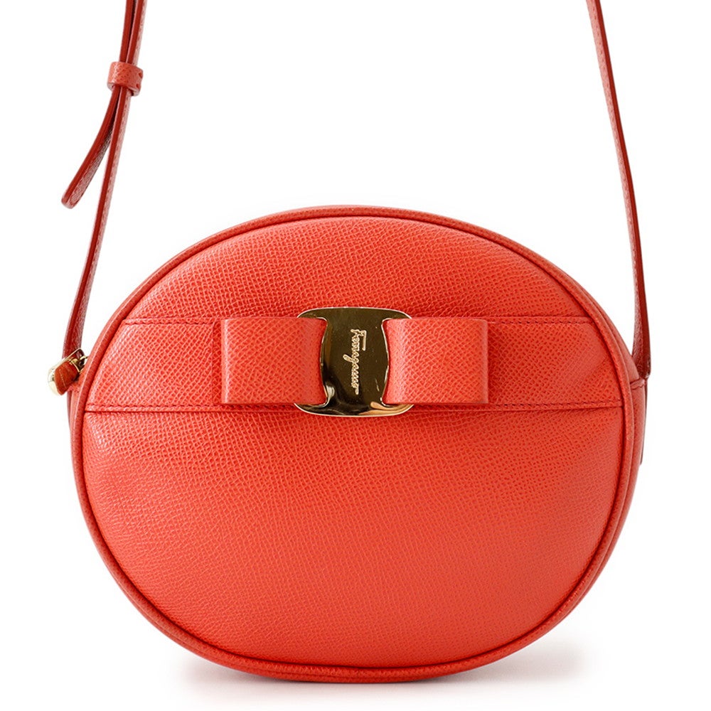 サルヴァトーレ・フェラガモ ショルダーバッグ ヴァラリボン Ferragamo