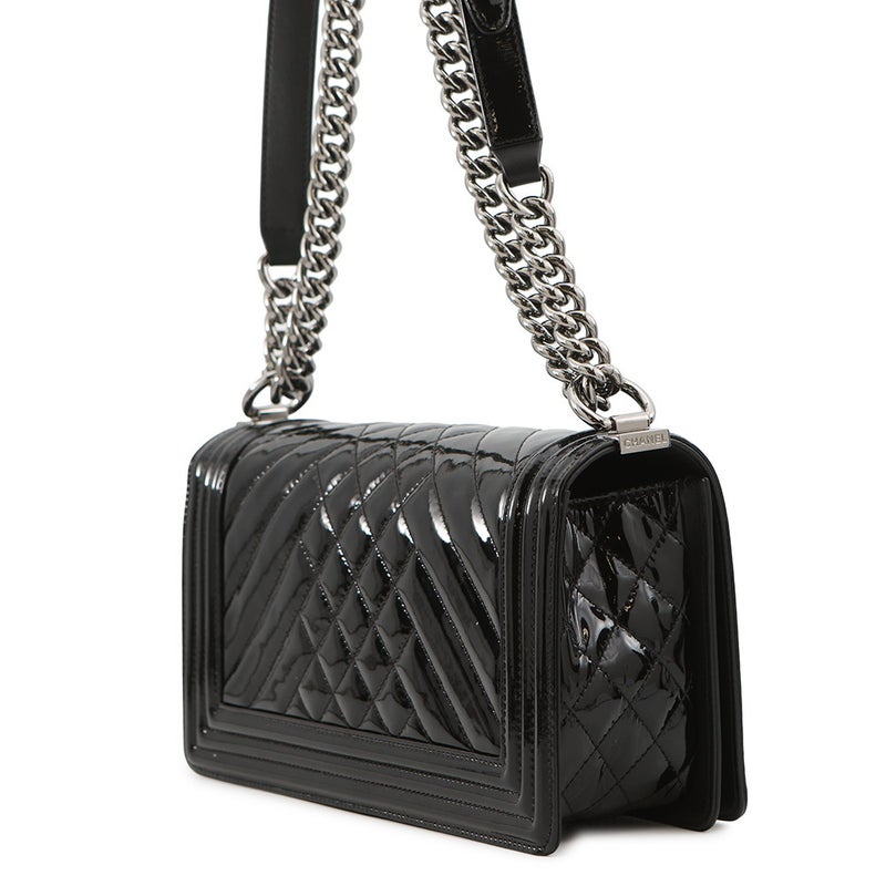 シャネル チェーンショルダーバッグ ボーイシャネル25 マトラッセ ココマーク パテント A67086CHANEL バッグ 黒