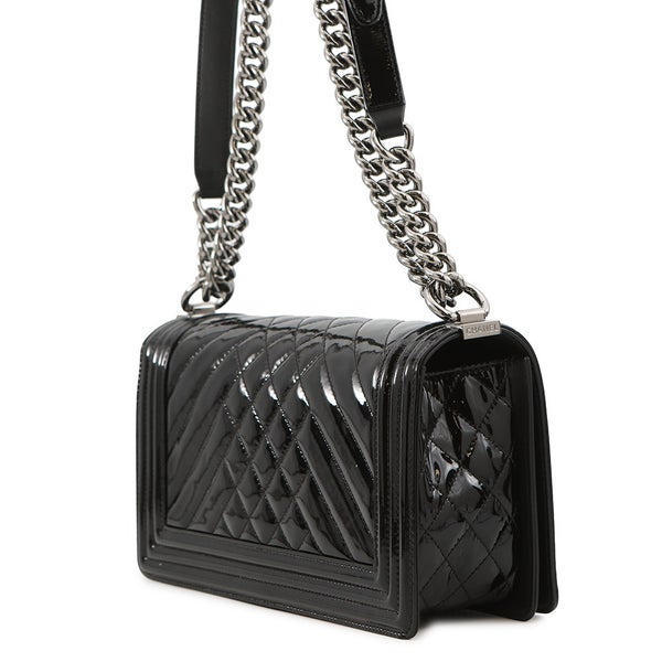 シャネル チェーンショルダーバッグ ボーイシャネル25 マトラッセ ココマーク パテント A67086CHANEL バッグ 黒
