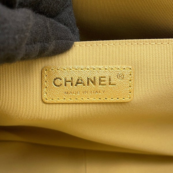 シャネル チェーンショルダーバッグ ジャンボマトラッセ ココマーク ラムスキン AS4661 CHANEL