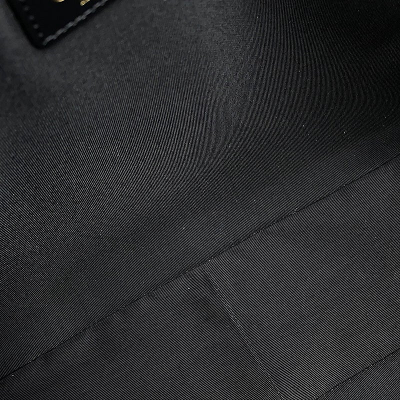 シャネル チェーントートバッグ マトラッセ ココマーク ラージ ショッピング キャビアスキン A91046 CHANEL 黒