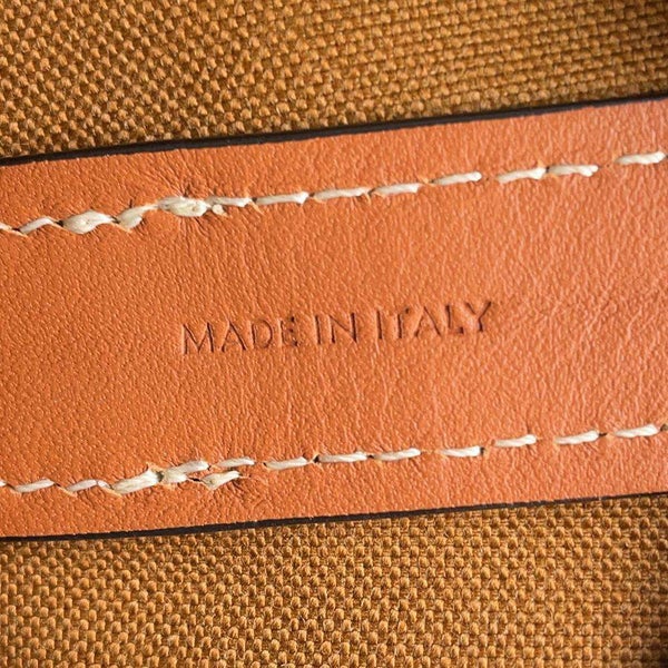 セリーヌ ショルダーバッグ トリオンフ スモール ドローストリングバッグ レザー 191142BZJ.04LU  CELINE バッグ