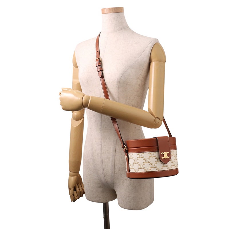 セリーヌ ショルダーバッグ トリオンフ タンブール ミディアム /レザー 195192 CELINE バッグ 白