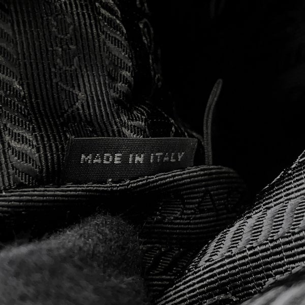 プラダ ショルダーバッグ パデッド ナイロン キルティング 1BC151 PRADA バッグ ポーチ付き 黒