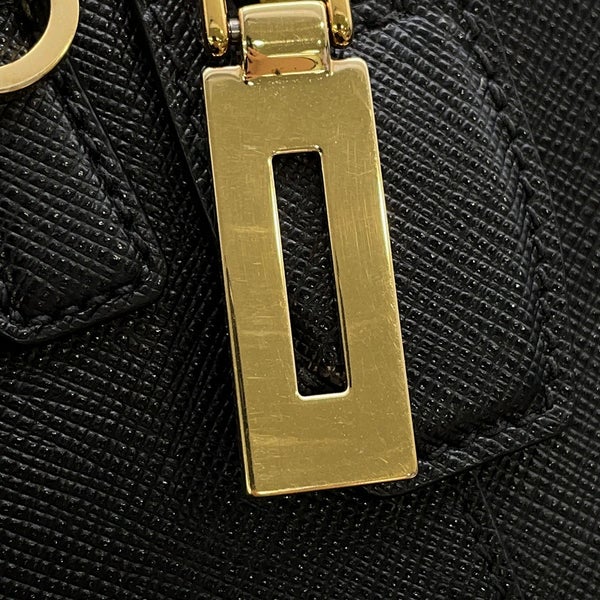 プラダ ハンドバッグ ミニ サフィアーノ トライアングルロゴ 1BB846 PRADA ２wayショルダー 黒 ボストンバッグ