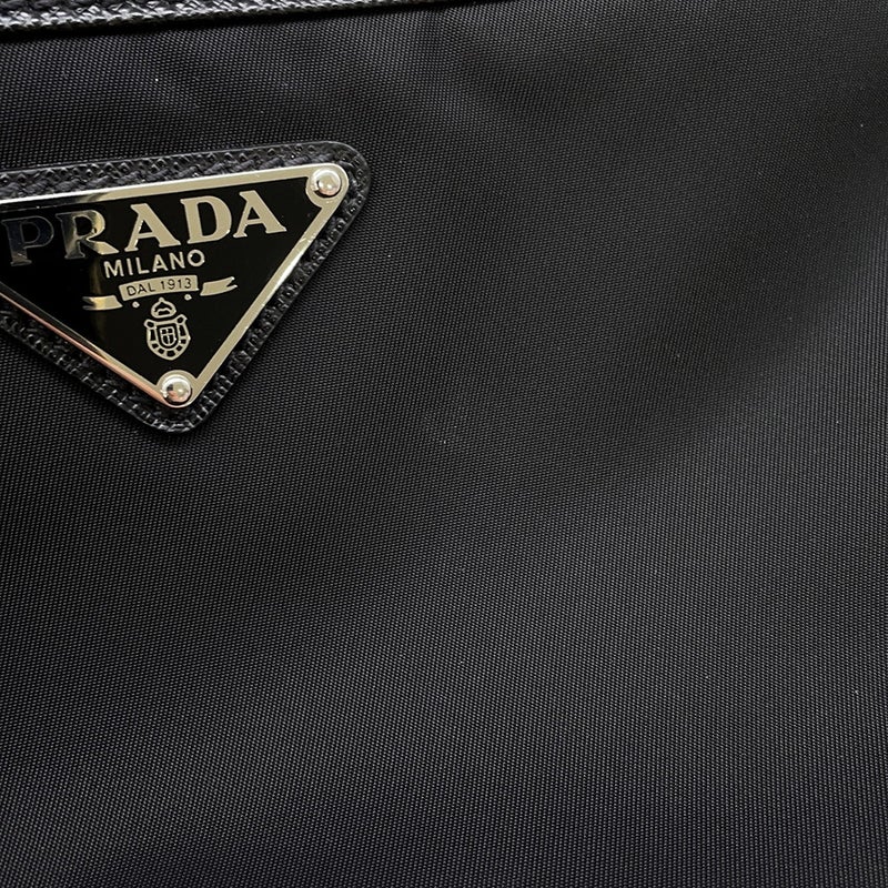 プラダ ショルダーバッグ ナイロン 2VH048 PRADA バッグ 斜め掛け 黒