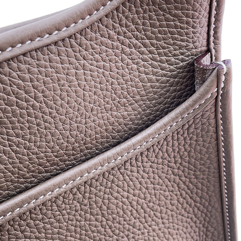 エルメス ショルダーバッグ エブリン3 PM エトゥープ/シルバー金具 トリヨンクレマンス W刻印 HERMES Evelyne