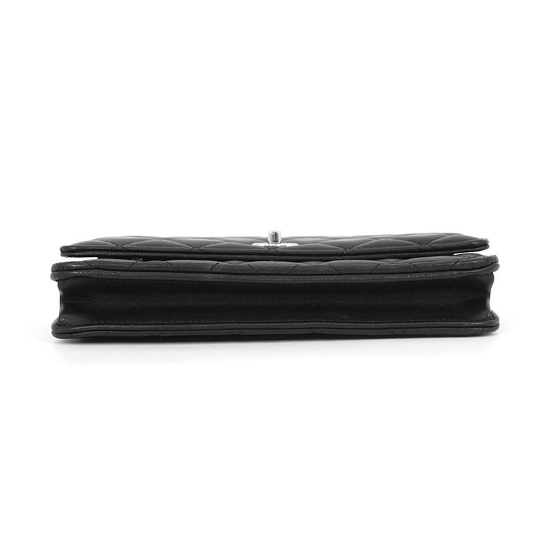 シャネル チェーンウォレット クラシック マトラッセ ココマーク ラムスキン AP4241 CHANEL 財布 黒