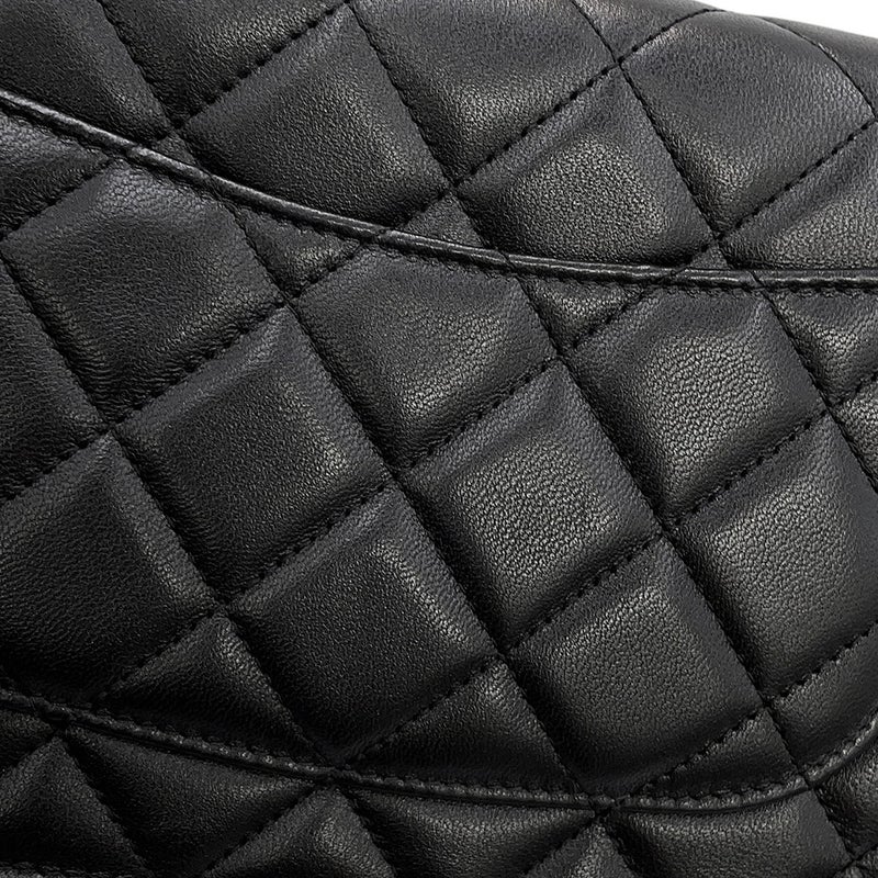 シャネル チェーンウォレット クラシック マトラッセ ココマーク ラムスキン AP4241 CHANEL 財布 黒