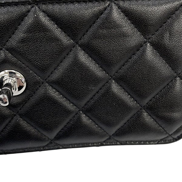 シャネル チェーンウォレット クラシック マトラッセ ココマーク ラムスキン AP4241 CHANEL 財布 黒
