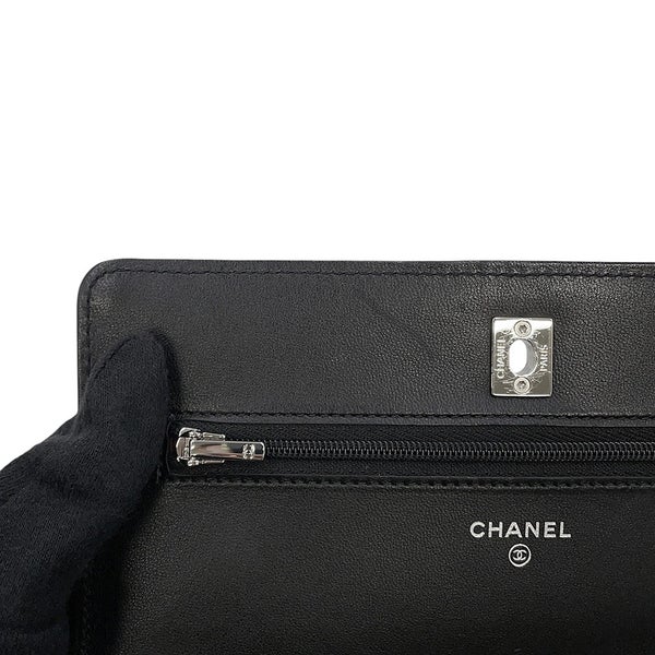 シャネル チェーンウォレット クラシック マトラッセ ココマーク ラムスキン AP4241 CHANEL 財布 黒