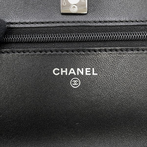 シャネル チェーンウォレット クラシック マトラッセ ココマーク ラムスキン AP4241 CHANEL 財布 黒