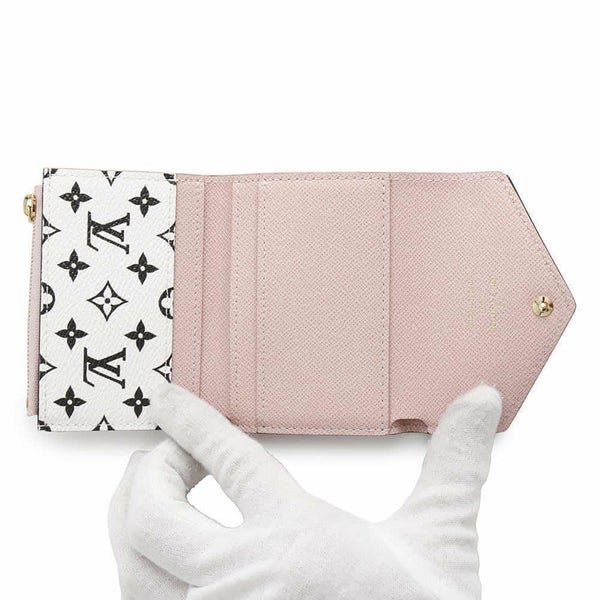 ルイヴィトン 三つ折り財布 モノグラム・ジャイアント ポルトフォイユ・ゾエ M67641 LOUIS VUITTON 白