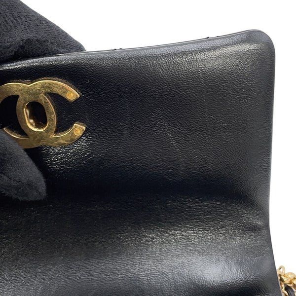シャネル チェーンショルダーバッグ マトラッセ ココマーク ミニ AS4972 CHANEL 黒